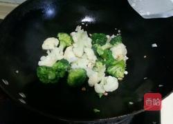 双花炒牛肉的做法图解5