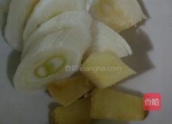 番茄沙司炒菜花的做法图解2