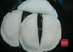 韭菜鸡蛋虾皮盒子的做法图解8