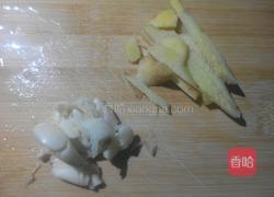 香葱炒脆皮烧肉的做法图解2