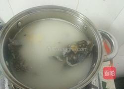 鲫鱼豆腐汤的做法图解3