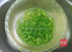 鸡蛋炒苦瓜的做法图解7