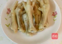 黑豆眉豆鸡脚汤的做法图解3