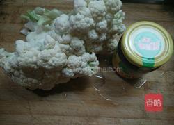 酱烧菜花的做法图解1