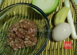 肉丸萝卜汤的做法图解1