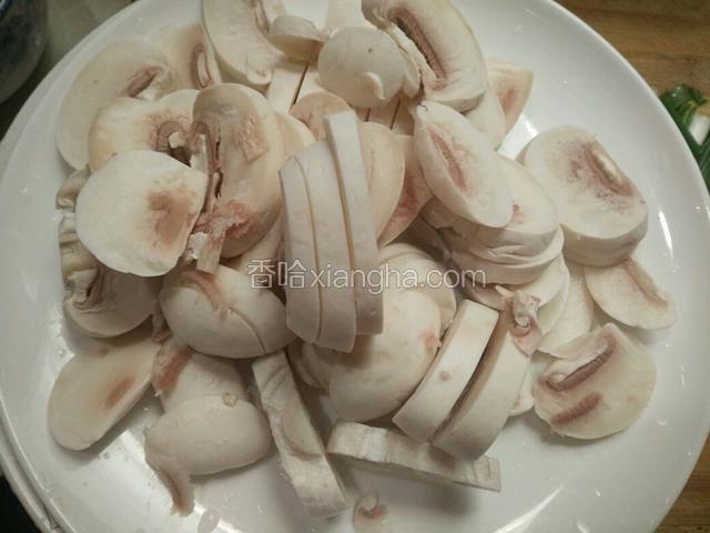 口蘑改刀切厚片