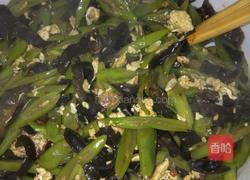 豆角木耳炒鸡蛋的做法图解7