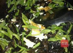 豆角木耳炒鸡蛋的做法图解6