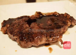 煎牛排的做法图解9