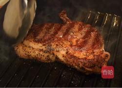 煎牛排的做法图解5