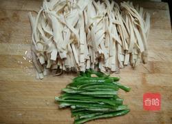 青椒豆腐皮的做法图解2