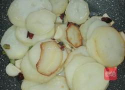 干煸土豆片的做法图解10