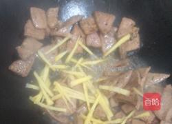 青红椒炒猪肝的做法图解4