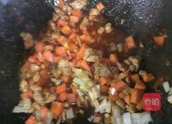 豌豆胡萝卜肉丁的做法图解6