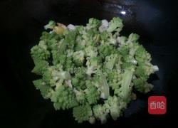 清炒宝塔菜花的做法图解5