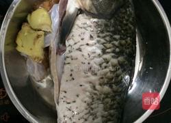 野葛菜鲫鱼汤的做法图解1