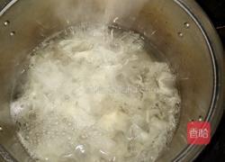 冰糖雪梨银耳羹的做法图解3