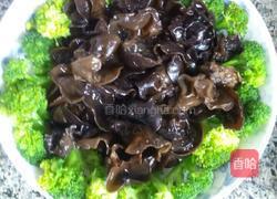 木耳西兰花的做法图解4
