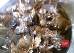 木耳西兰花的做法图解1