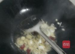 绿豆芽炒馓子的做法图解1