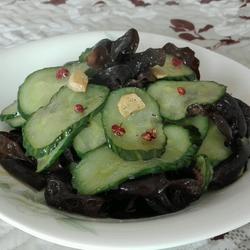 木耳炒黄瓜的做法[图]