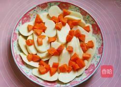 鸡肉蒸芋头的做法图解3