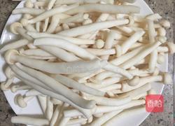 番茄海鲜菇的做法图解1