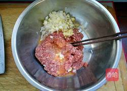 羊肉大葱烧麦的做法图解2