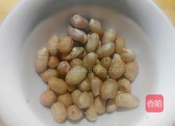 木瓜花生鲫鱼汤的做法图解2