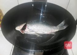 木瓜花生鲫鱼汤的做法图解3