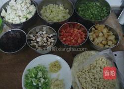 什锦烩麻食的做法图解1