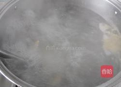 川芎白果煲鸡汤的做法图解2