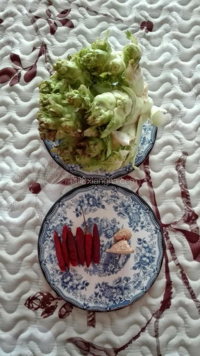 准备好食材，以备待用。
