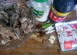 酱香骨头的做法图解1