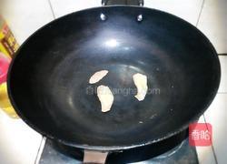 香煎黄花鱼的做法图解4