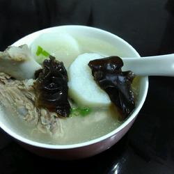 木耳山药大骨头汤的做法[图]
