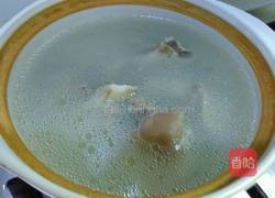 木耳山药大骨头汤的做法图解4