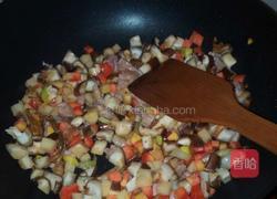 香菇大肉哨子面的做法图解3