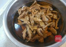 萝卜干炒肉的做法图解1