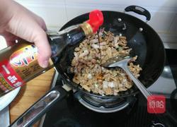 萝卜干炒肉的做法图解6
