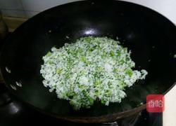 西兰花炒饭的做法图解8