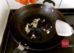 核桃仁炒菜花的做法图解2