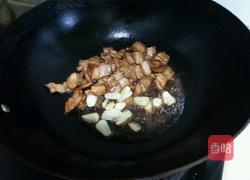 菜梗炒五花肉的做法图解5