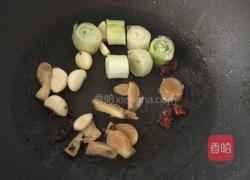 鸡架炖土豆的做法图解2