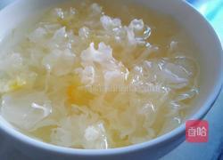 银耳苹果汤的做法图解2