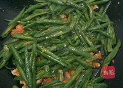 青椒炒骨肉相连的做法图解3