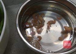 荷兰豆炒肉片的做法图解2