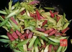 西芹腊肠的做法图解5