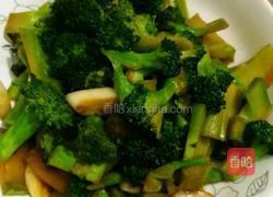 蒜香西兰花的做法图解5