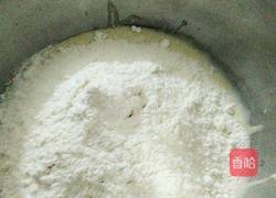 莲蓉月饼的做法图解3